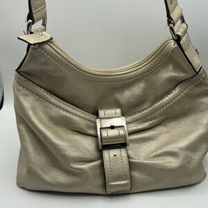 ⭐️TIGNANELLO Boldly Buckled HOBO Shoulder Bag Soft Gold Metallic Leather Zipper